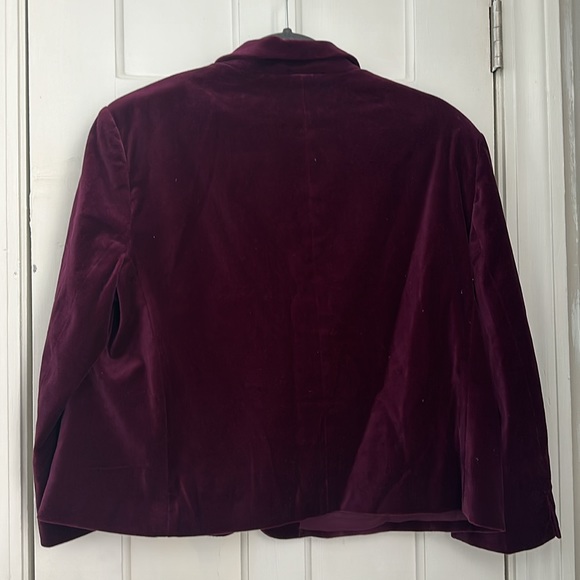 Burgundy Calvin Klein Blazer - Picture 4 of 4